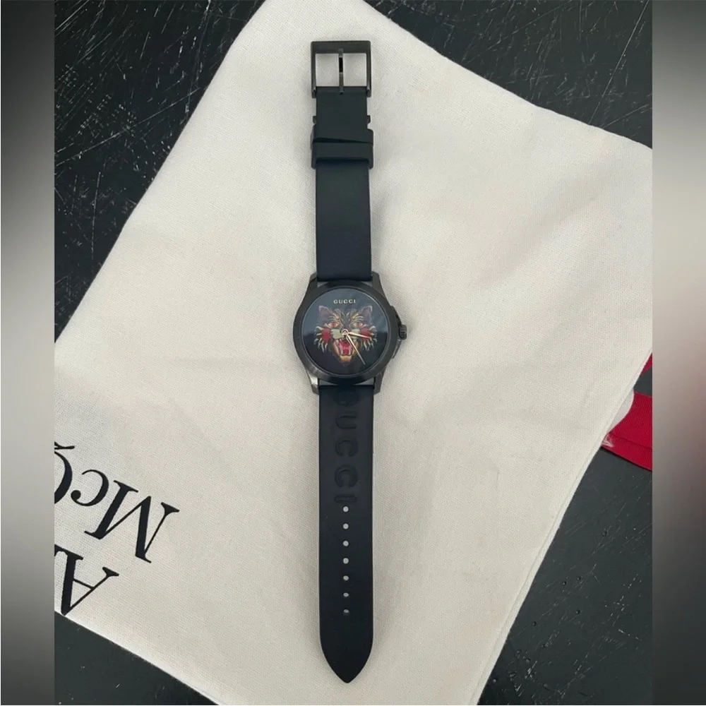 Gucci Black Watch with Multicolor Cat Face Dial
